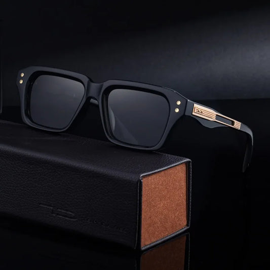 2026 Fashion Square Sunglasses Men Vintage Rivet Sun Glasses Women Brand Designer Eyeglasses Driving Eyewear Hombre Lunette